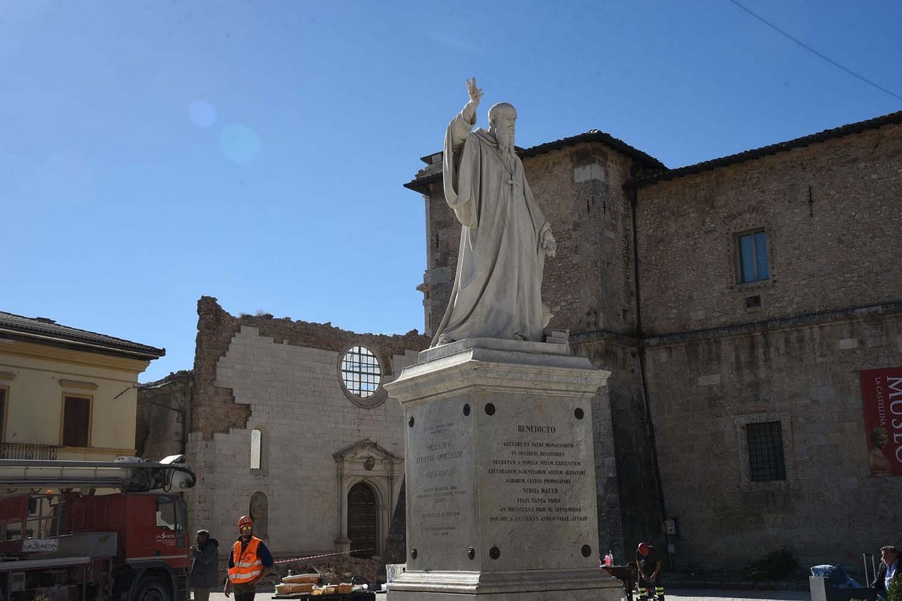 Statua di San Benedetto'.jpg