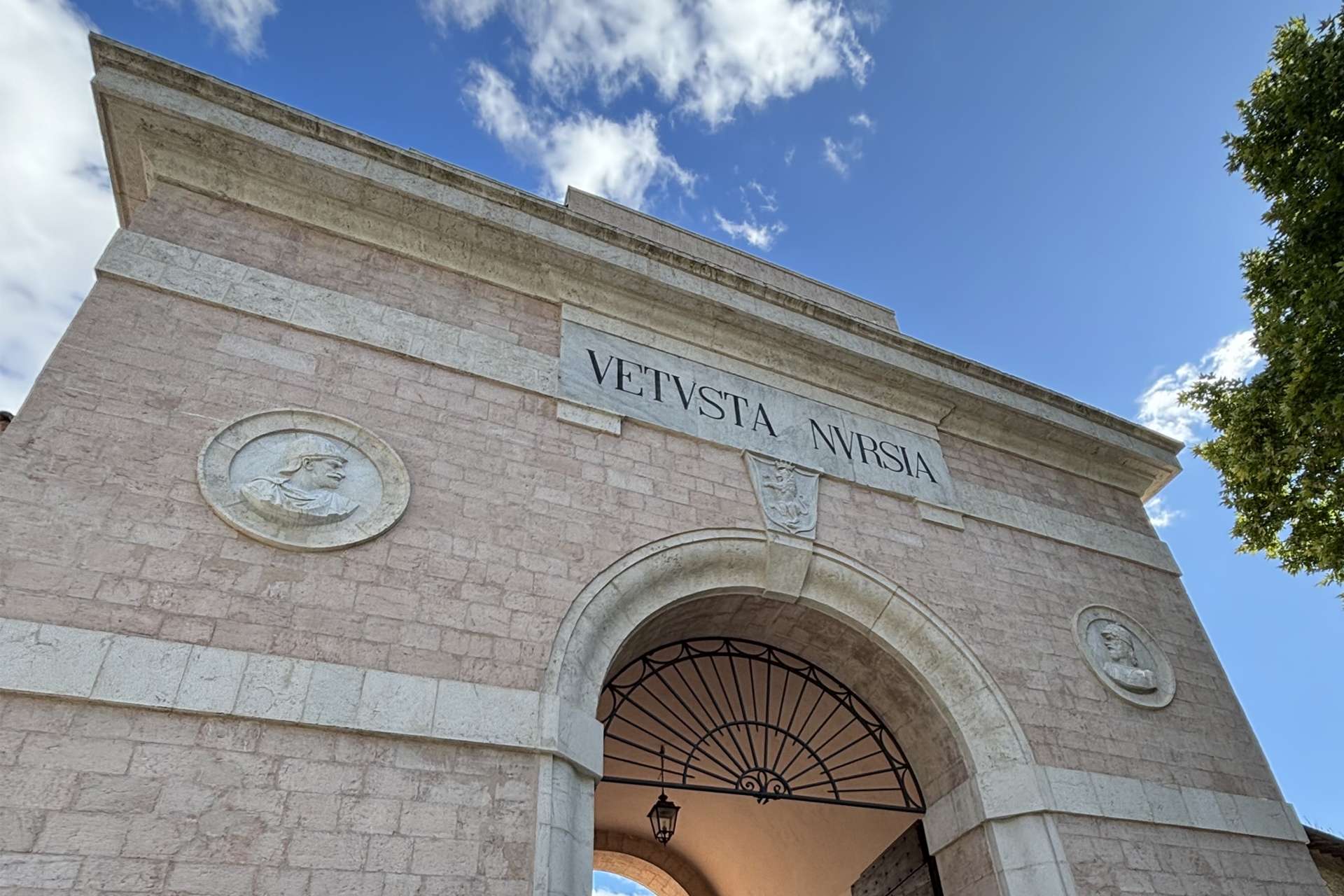 Porta Romana Storia e Territorio